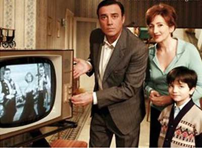 Carlo y sus padres en  Raccontami. 