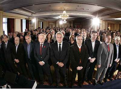 LUTO EN LUGAR DE CONMEMORACIÓN