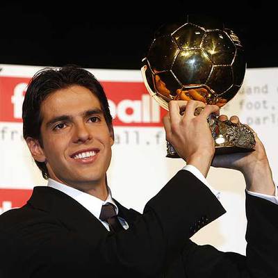 Kaká, con su Balón de Oro.