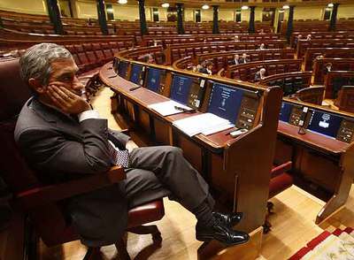 Gaspar Llamazares, coordinador general de IU, ayer en el Congreso de los Diputados.