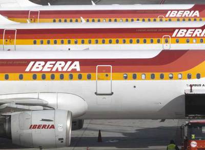 Iberia, en la imagen varios aviones de la compañía, ha tenido muchos novios en 2007 pero finalmente no se ha vendido.