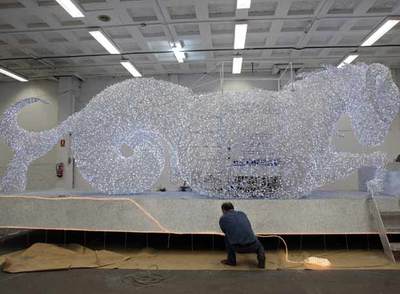 Últimos toques a las carrozas de los Reyes Magos