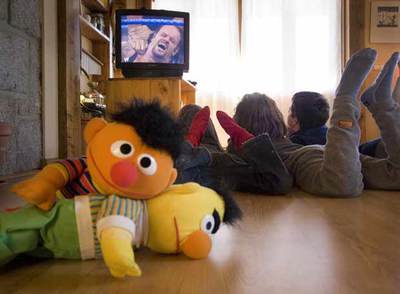 Los niños dedican el 10% de su tiempo a ver la televisión.