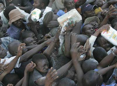 EL HAMBRE Y LA DESESPERACIÓN SE ADUEÑAN DE KENIA