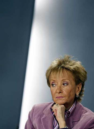 Fernández de la Vega, ayer, tras el Consejo de Ministros.