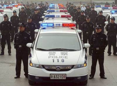 Patrullas de la policía china en Hangzhou, ciudad del sureste del país.