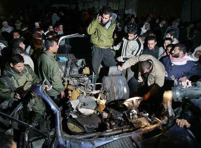 Dos palestinos muertos en un ataque aéreo israelí en Gaza