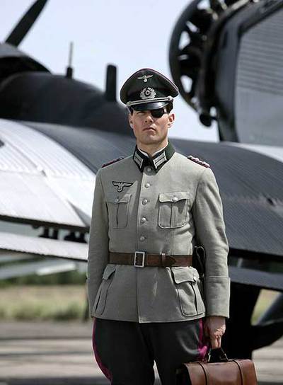 Tom Cruise, como el conde Von Stauffenberg en el filme  Valquiria. 