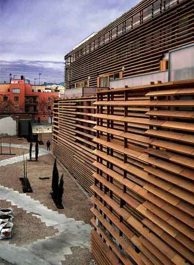 El Centro Asistencial Joan Crespí, dedicado a tratamiento y residencia temporal de grandes discapacitados, diseñado por Carlos Asensio-Wandosell y Javier de Mateo.