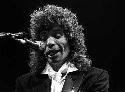 José Monge Cruz,  Camarón,  durante una actuación de 1990.