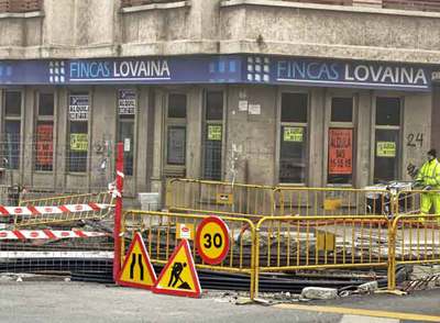 El frenazo no llega a hundimiento