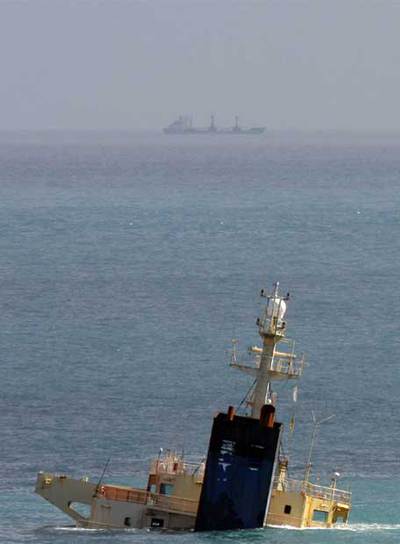 Llegan más restos del barco