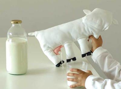  My bioreactor cow,  de Elio Caccavale.