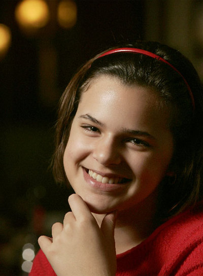 Isabella Castillo encarna a Ana Frank en el musical.