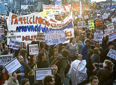 La proximidad de las urnas saca a la gente a la calle