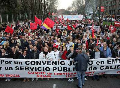 La cabecera de la manifestación en el paseo del Prado.