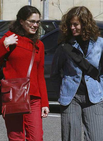 María Eugenia Sampallo (izquierda), con una amiga en Buenos Aires.