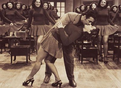 Tin Tan, en una imagen de  Músico, poeta y loco  (1947).