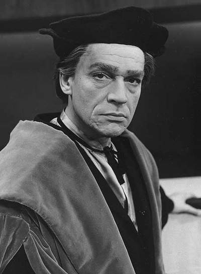 Paul Scofield como Tomás Moro en  Un hombre para la eternidad. 
