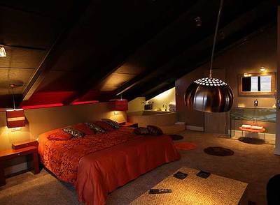 Una de las diez habitaciones dobles (más tres  suites)  del hotel Cardamomo.