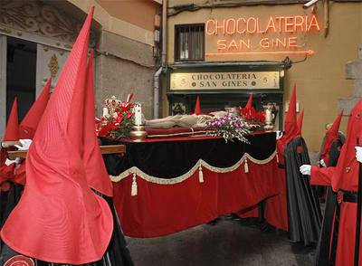 Procesiones pese al mal tiempo