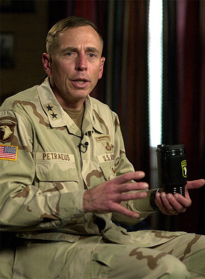 El general David Petraeus en su despacho de Fort Campbell, en Estados Unidos, en febrero de 2004.