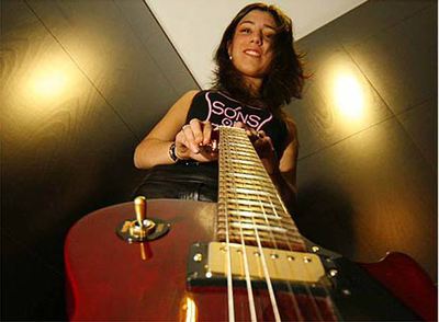 Con la música a otra parte