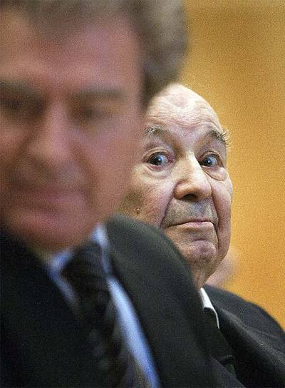 Martí de Riquer, ayer, en la presentación de su biografía.