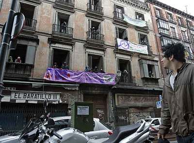 El edificio de la calle  Atocha en el que han entrado un grupo de  okupas. 