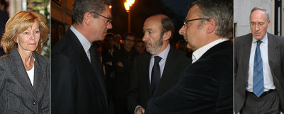 A la izquierda, Elena Salgado. En el centro, Alberto Ruiz Gallardón, Alfredo Pérez Rubalcaba y José Blanco. A la derecha, Manuel Pizarro.