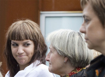 LA MIRADA DE LA HIJA DE UNA VÍCTIMA