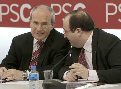 José Montilla y Miquel Iceta en la reunión de la ejecutiva del PSC, ayer.