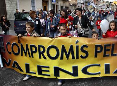 Miles de personas por el valenciano en las primeras 'trobades' de este año