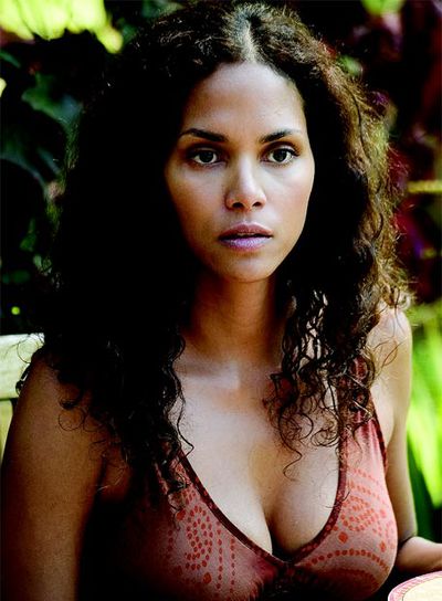 La actriz Halle Berry en una imagen de  Cosas que perdimos con el fuego. 