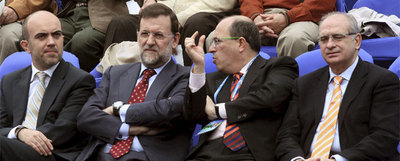 Daniel Sirera, Mariano Rajoy, José Antich, director de  La Vanguardia,  y Jorge Fernández Díaz, en el Club de Tenis Barcelona.