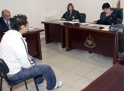 1.800 euros de multa en el primer juicio rápido por conducir sin carné