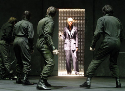 Fernando Sansegundo, Julio Cortázar, José Luis Alcobendas, Susi Sánchez e Israel Elejalde, en  La paz perpetua,  de Juan Mayorga.