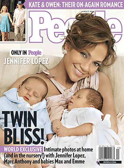 Jennifer López y sus gemelos, en  People .