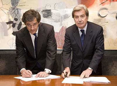 J. M. Entrecanales (Acciona) y F. Conti (Enel) firman, en marzo de 2007, su alianza para hacerse con Endesa.