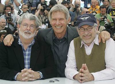 George Lucas, Harrison Ford y Steven Spielberg, ayer en Cannes antes de la presentación de  Indiana Jones y el reino de la calavera de cristal. 