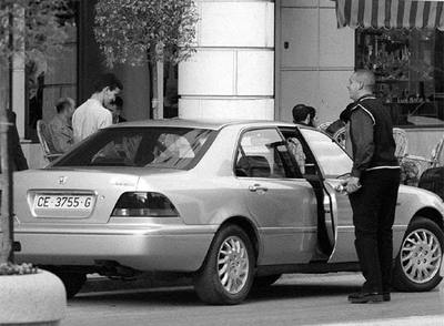 Mohamed Taieb Ahmed, 'El Nene', en una calle de Ceuta a finales de los noventa.