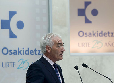 Contra las "insidias" en el 25º aniversario