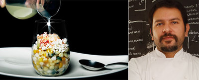 Una de las creaciones del  chef  mexicano Enrique Olvera (retratado en la foto, a la derecha) para el restaurante Pujol, en Ciudad de México.