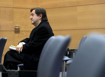 Losantos, en el banquillo de los acusados el pasado 28 de mayo, durante la primera sesión del juicio.