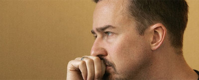 Edward Norton, actor y director, candidato dos veces al Oscar, con  Las dos caras de la verdad  y  American History X. 