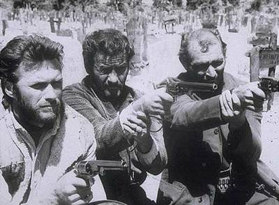 Clint Eastwood, Eli Wallach y Lee van Cleef, en  El bueno, el feo y el malo,  de Sergio Leone.