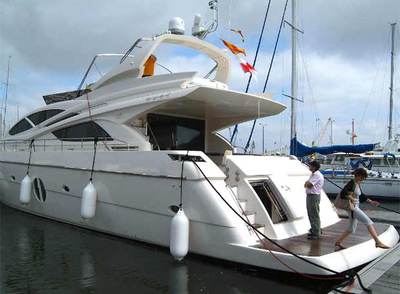El nuevo barco de Rodman, ayer, expuesto en el Náutico de A Coruña.