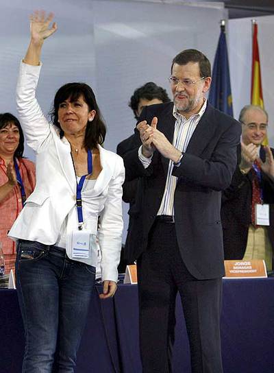 Alicia Sánchez-Camacho y Mariano Rajoy, al final del congreso.