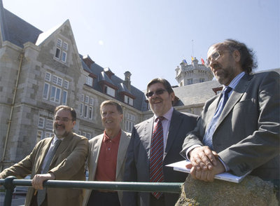 De izquierda a derecha, Antonio María Ávila, Juan Ramón Azaola (secretario del encuentro), Jordi Úbeda y Rogelio Blanco, ayer en Santander.