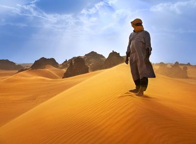 Gigantes de piedra entre las dunas